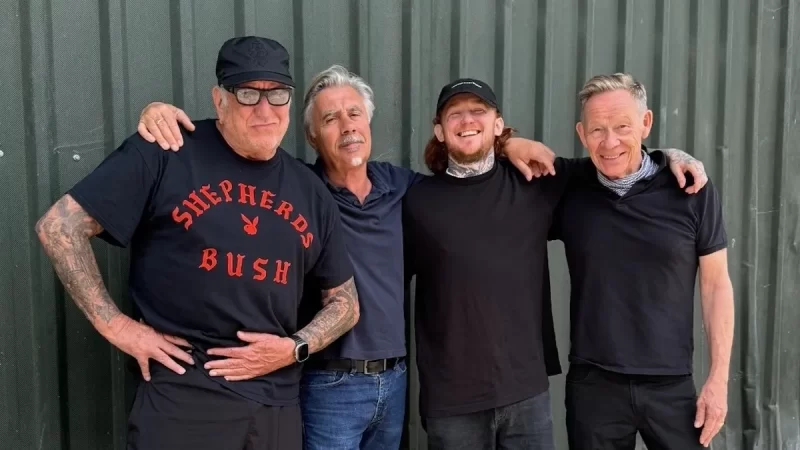 Miembros de Sex Pistols se reúnen para interpretar «Nevermind The Bollocks» completo