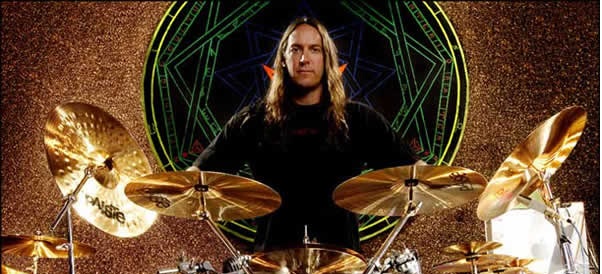 El baterista Danny Carey lo asegura: «El nuevo disco de Tool saldrá a la venta en 2018»