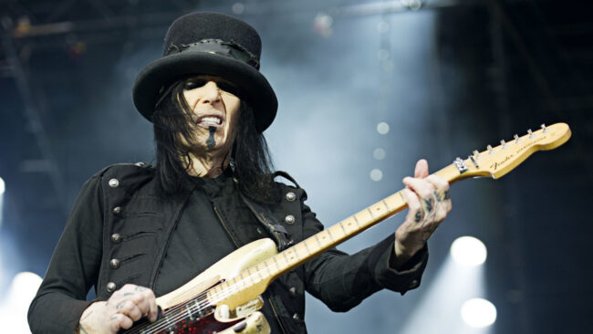 Mick Mars y su primera entrevista tras demanda a Mötley Crüe: «He cargado con estos bastardos durante años»