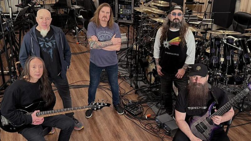 Dream Theater vuelve con su primer single desde el regreso de Mike Portnoy y confirma salida de su nuevo álbum «Parasomnia»