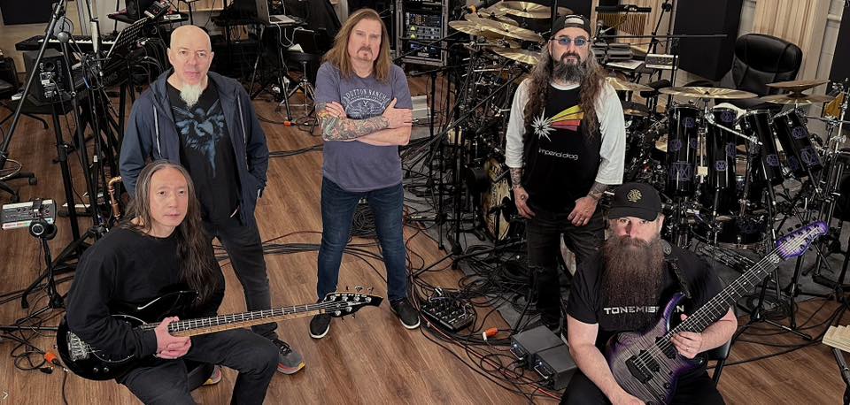 Dream Theater vuelve con su primer single desde el regreso de Mike Portnoy y confirma salida de su nuevo álbum «Parasomnia»