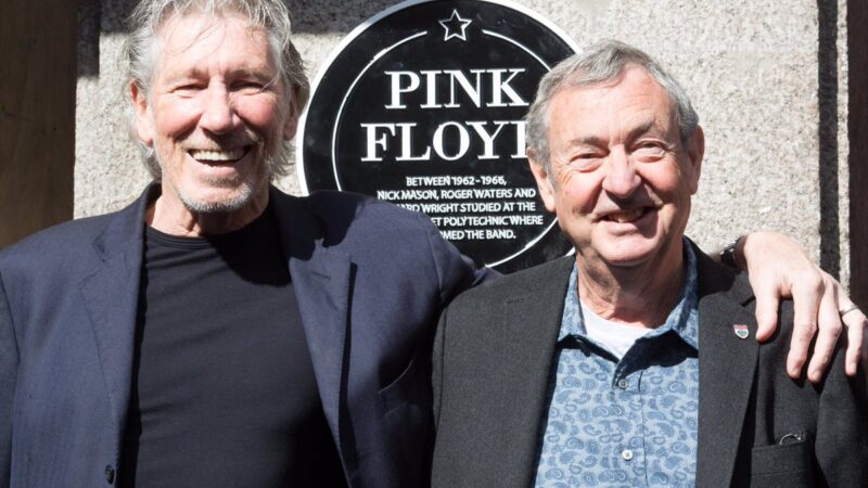 VIDEO: Roger Waters se reúne con su ex compañero de Pink Floyd Nick Mason en reciente show en vivo