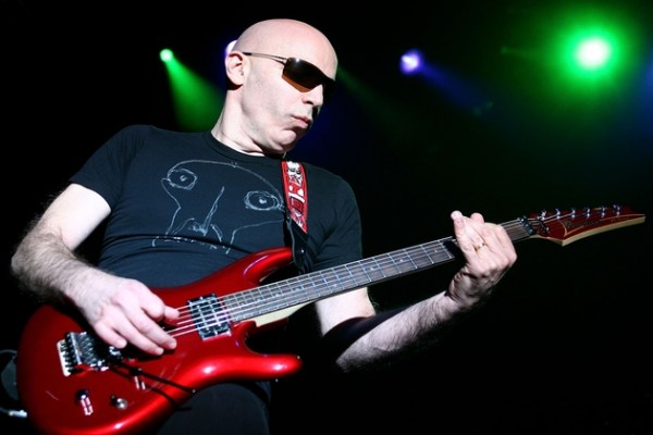 Joe Satriani confirma concierto en Chile para diciembre, detalles y valores