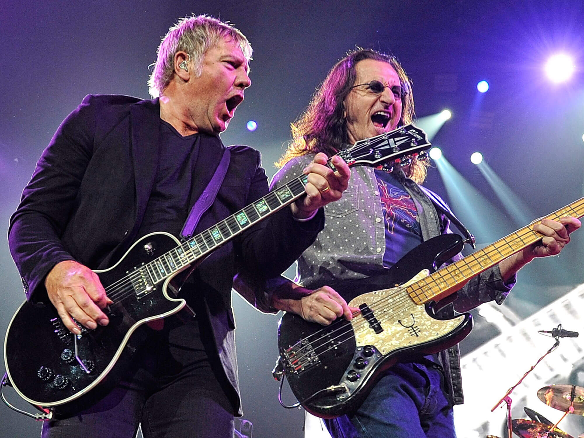 Geddy Lee y Alex Lifeson se han reunido a tocar temas de RUSH: «Sonamos como una banda tributo realmente mala»