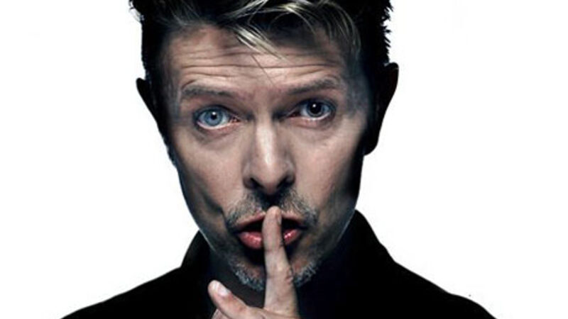 David Bowie le dice adiós definitivo a los escenarios