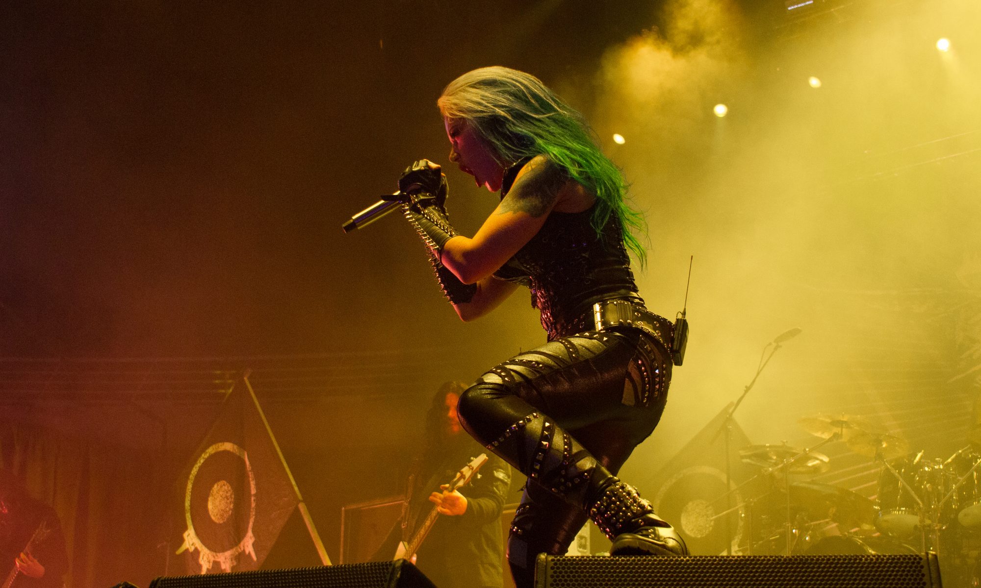 Arch enemy вокалистка фото