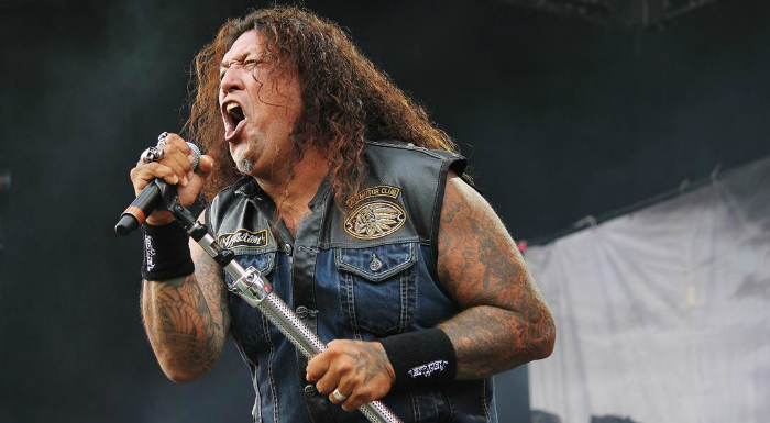 Chuck Billy, la voz de Testament y miembros de su equipo dan positivo por coronavirus